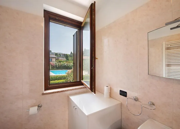 Residence Bardolino アパート バルドリーノ